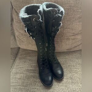 DESBY Ladies Size 7 1/2 Medium Black Faux Sock Leather Lined Lace Up Tal…